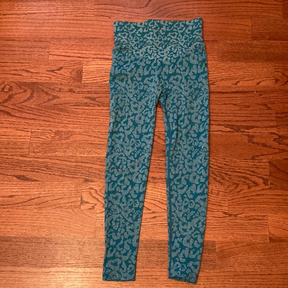 Blue leggings